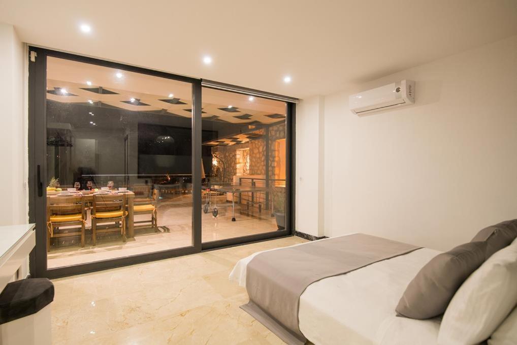 Villa Unlimited 2 Luxury 6 Bedroom Villa Kas Exterior photo